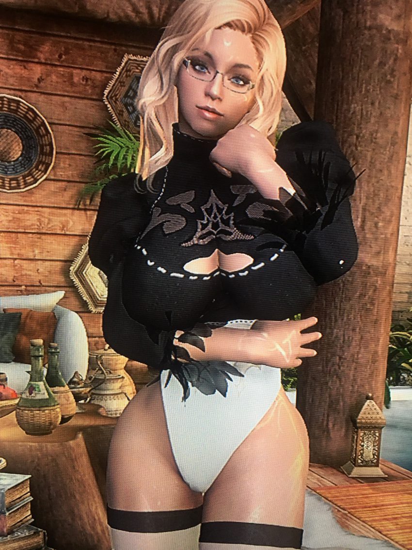 skyrim-rule-xxx-–-yorha-cosplay),-blonde-hair,-glasses,-seductive